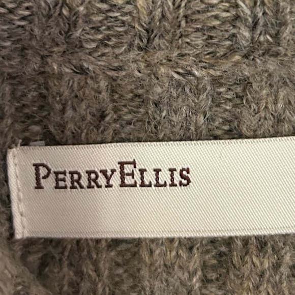 Perry Ellis Cable Knit Wool Blend Sweater Men’s Size Small Brown Chunky Classic - Picture 6 of 6